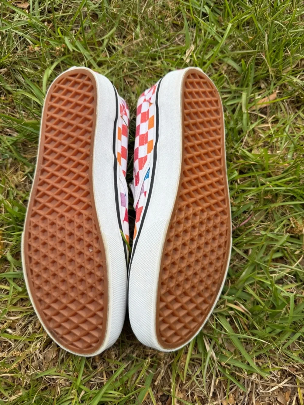 Vans Checkered Rainbow Unisex Women size 7 and Men Size 5.5